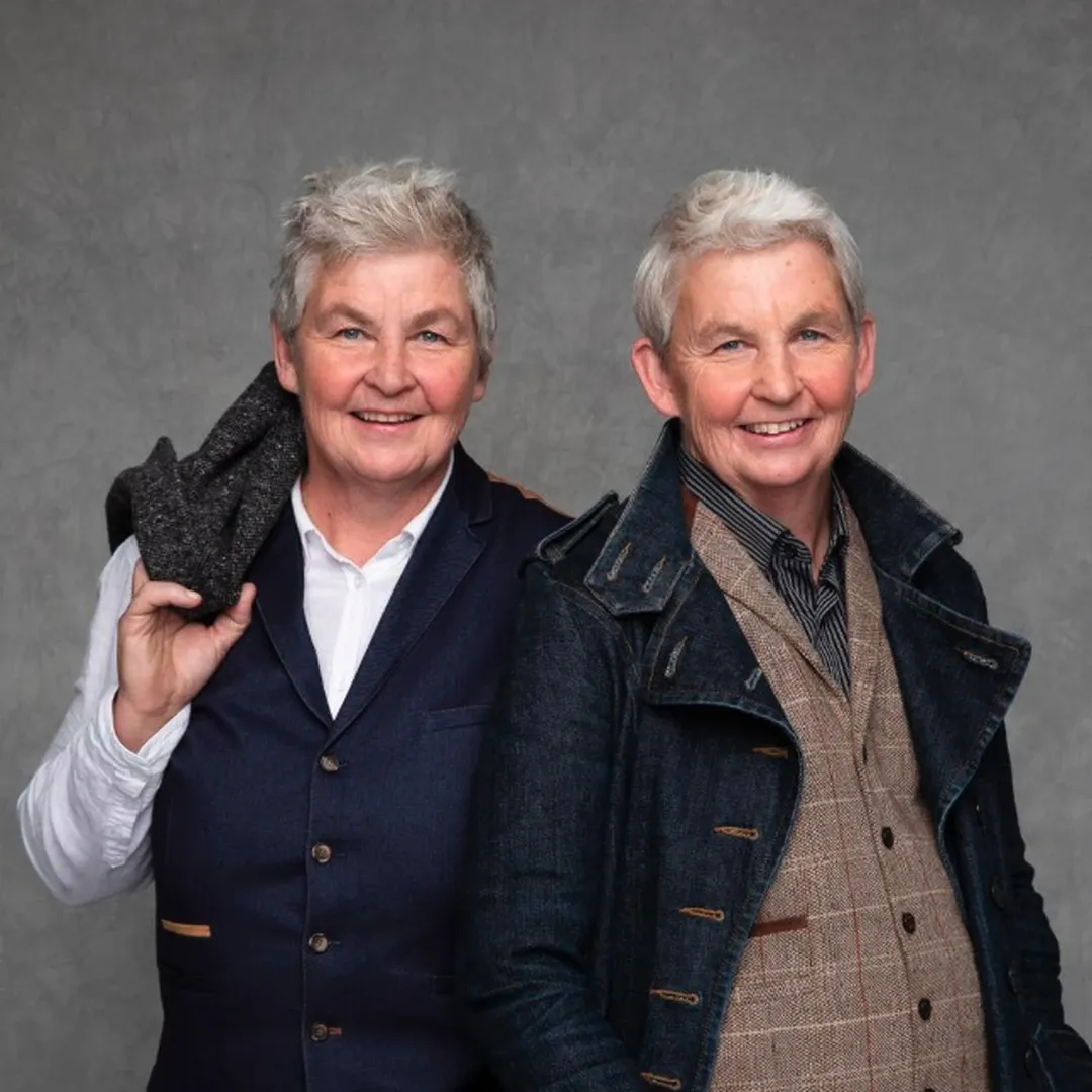 Beloved Entertainer Dame Jools Topp Dies