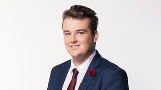 New Commentator Appointed To Call The Racing Codes Across The South