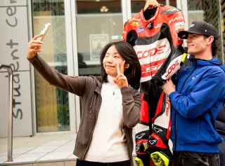 Southlander Cormac Buchanan who competes internationally on the MotoGP motorcycle racing circuit took time out to visit SIT’s Invercargill campus last week, taking a tour of the facilities, 