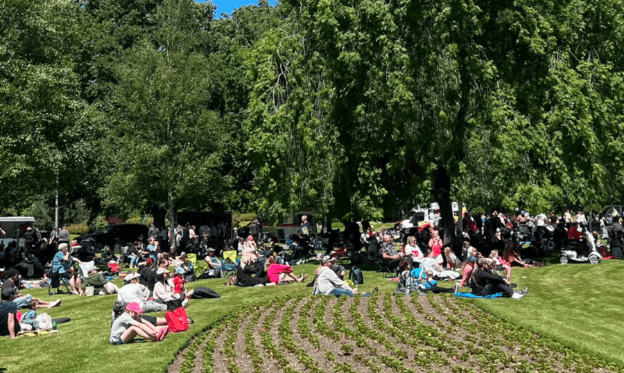 Xmas In The Park Returns