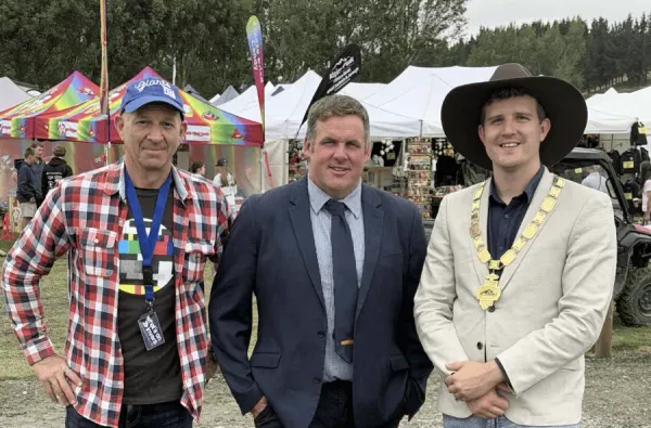 Southern Field Days Turns Waimumu Into Tent City of Innovation