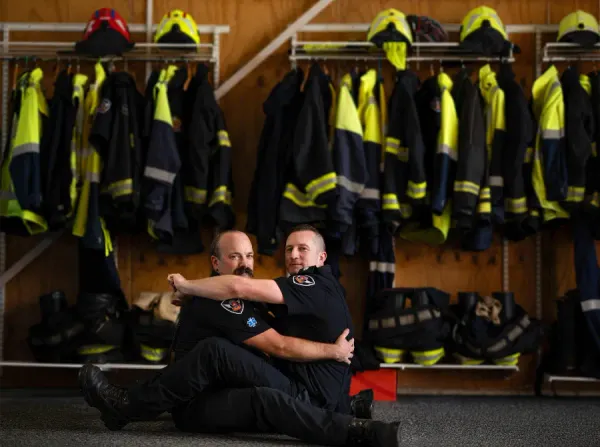 Invercargill Duo's Cheesy Photos Aim to Boost Charity Fundraising
