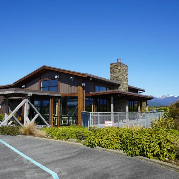 Te Anau Airport Hunts Private Investors