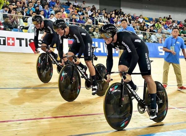 Sexton Among The Medals on Day Two of The World Champs