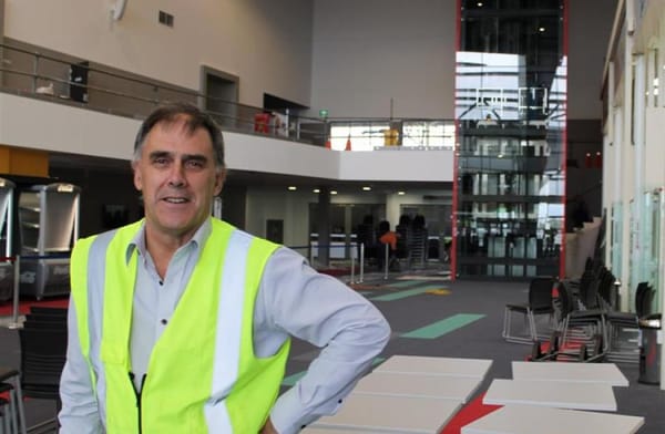 General Manager of ILT Stadium Southland Retires After 24 Years of Service