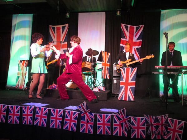 Hippy Hippy Shake at Ascot Park Hotel