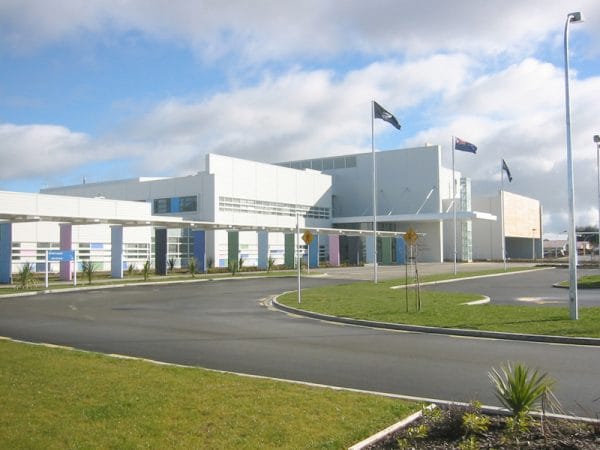 Man Turns Up At Hospital With Gunshot Wound – Police Investigating