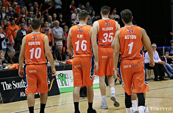Sharks Face Giants In Invercargill Tonight